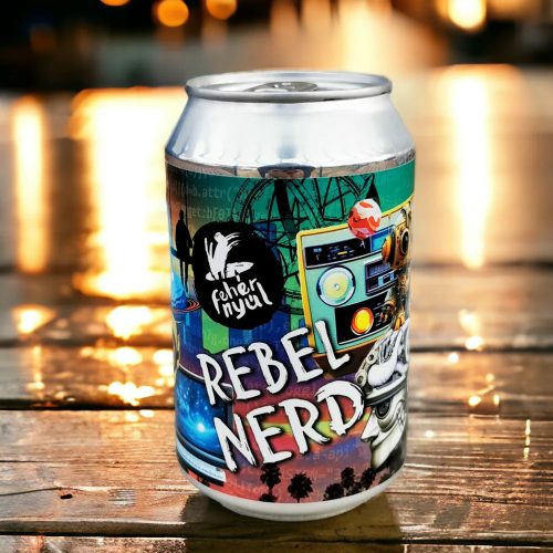 Fehér Nyúl Rebel Nerd 0,33l